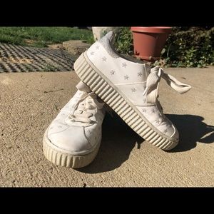 Dolce Vita White Star Platform Sneakers Size 5 (7)